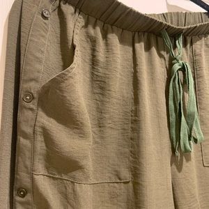 Army green jogger style dress pant